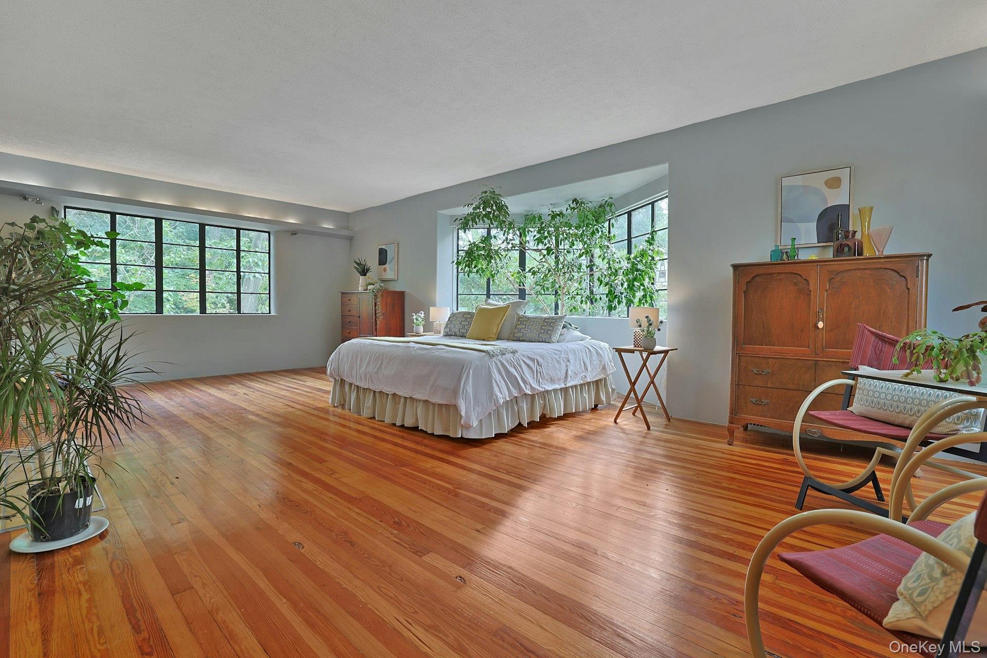 75 Lakeside Drive, New Rochelle, NY 10801