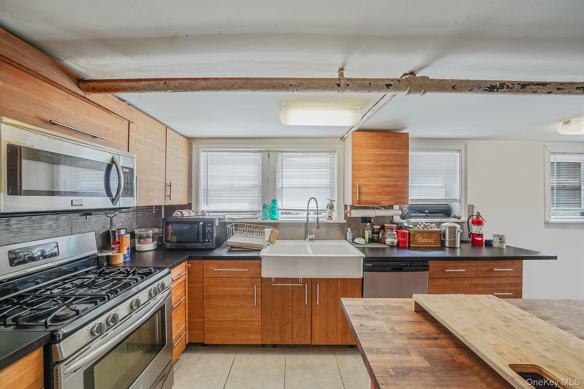 144 Beach 121st Street # 4A, Rockaway Park, NY 11694