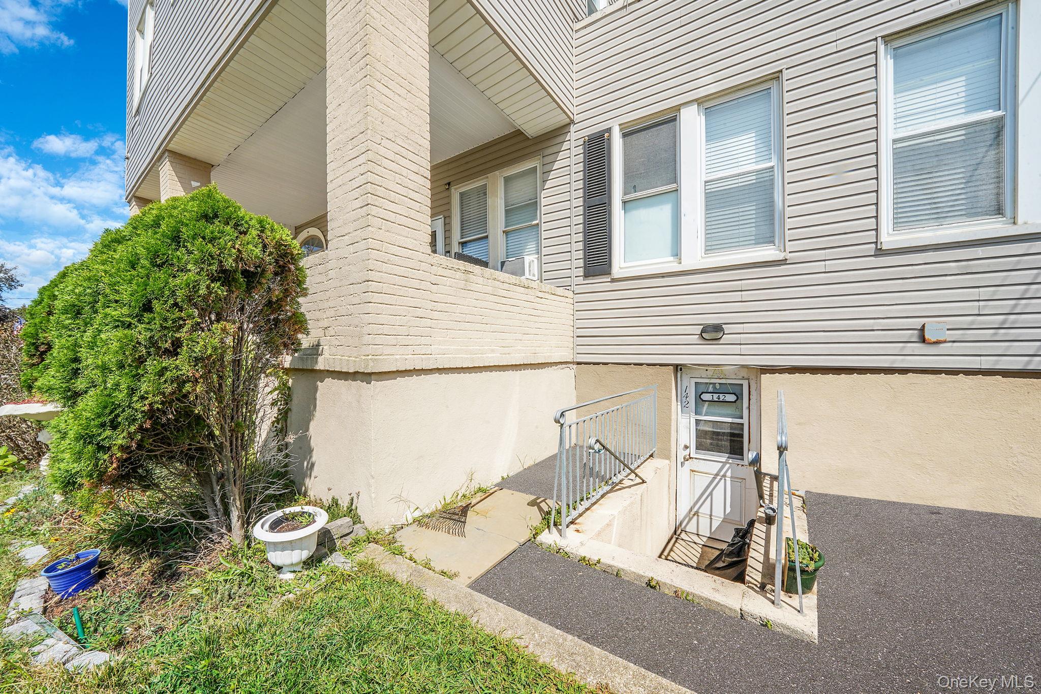144 Beach 121st Street # 4A, Rockaway Park, NY 11694