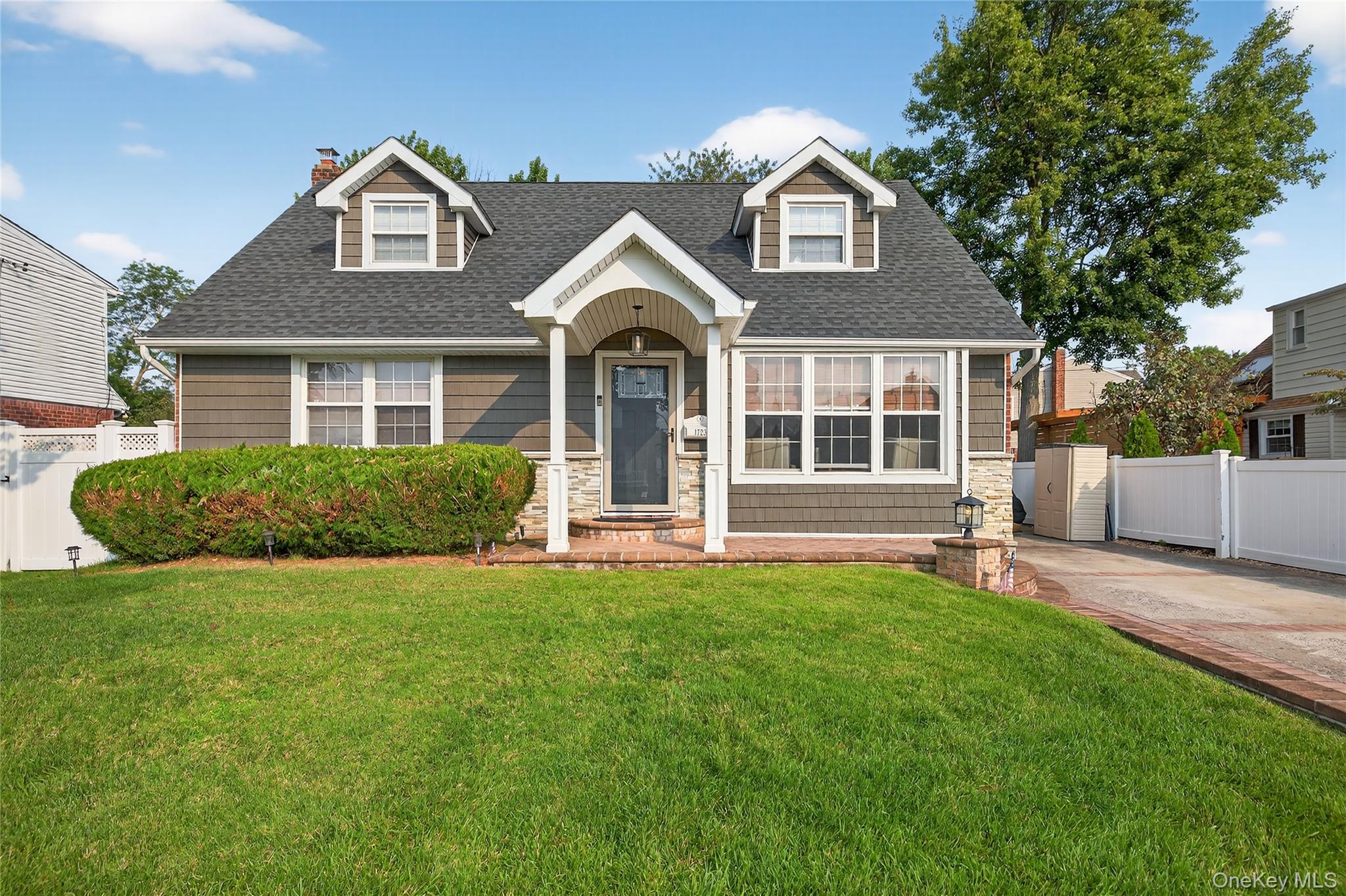 1723 Kroll Road, East Meadow, NY 11554