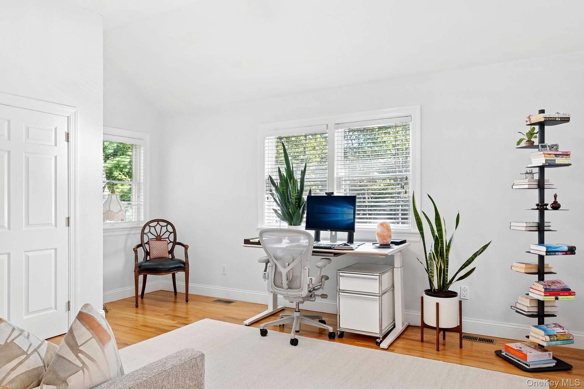 51 Barnes Avenue, East Hampton, NY 11937