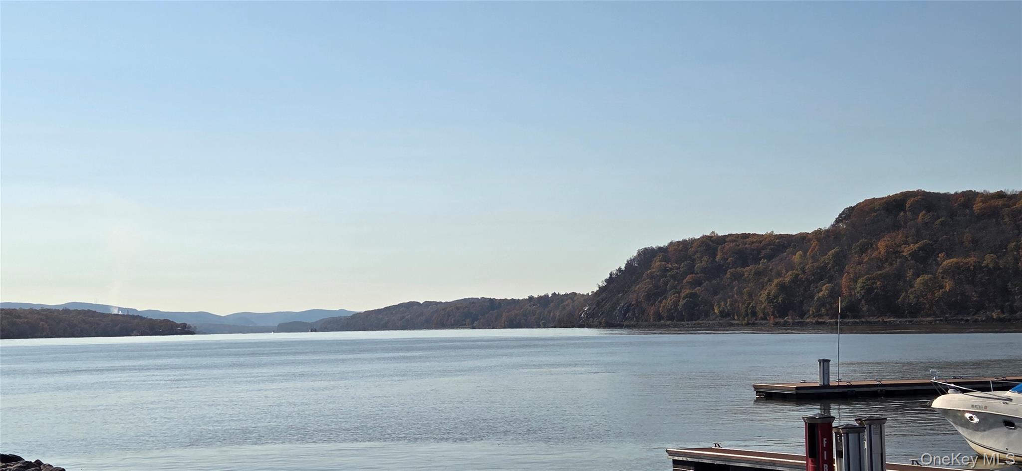 9 Hudson Heights Drive, Poughkeepsie, NY 12601