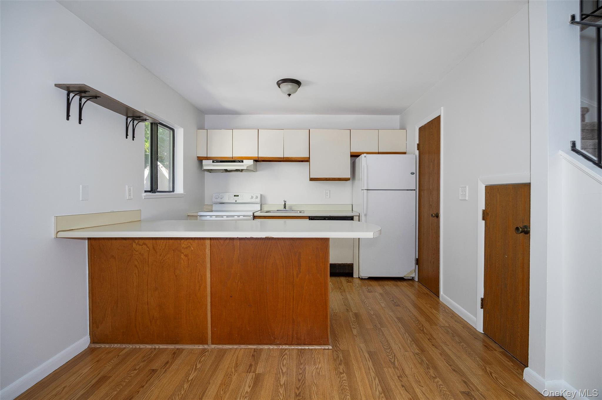 9 Hudson Heights Drive, Poughkeepsie, NY 12601