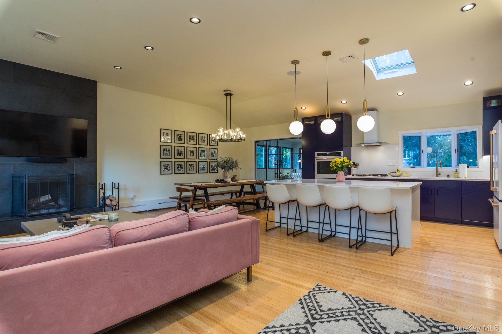 1A Agnes Street, Oyster Bay, NY 11771