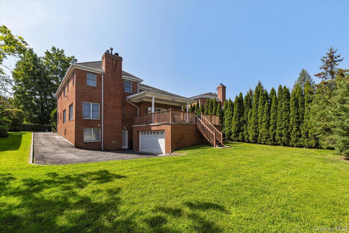 3 D'Alessio Court, Scarsdale, NY 10583