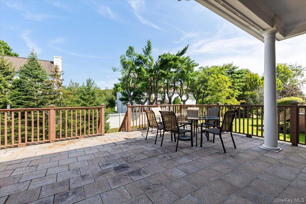 3 D'Alessio Court, Scarsdale, NY 10583