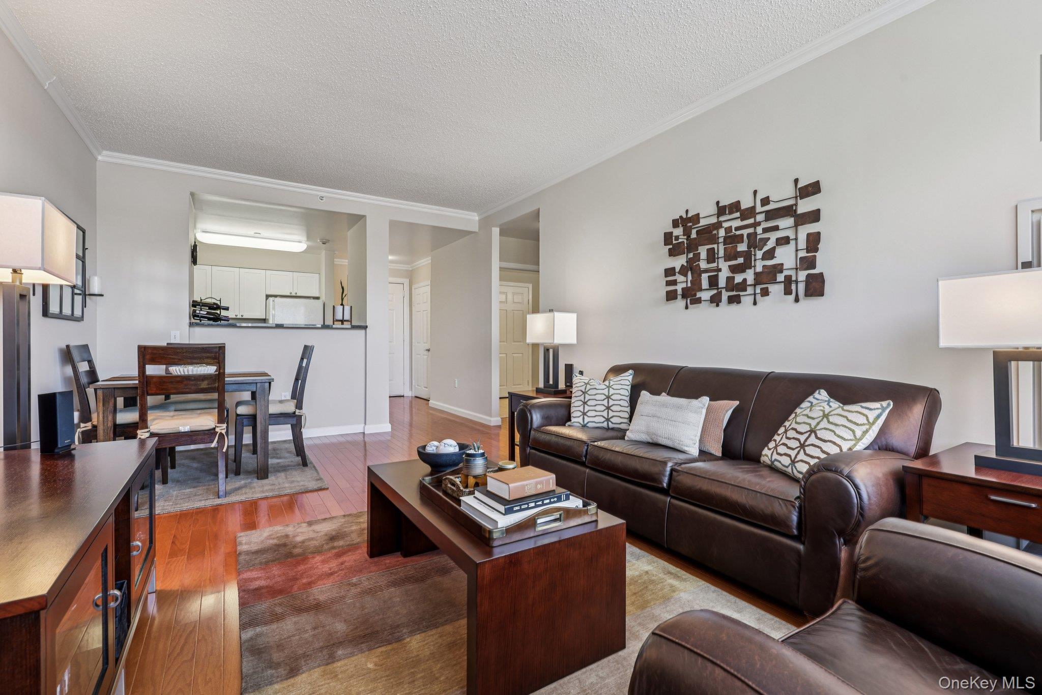 300 Mamaroneck # 715, White Plains, NY 10605