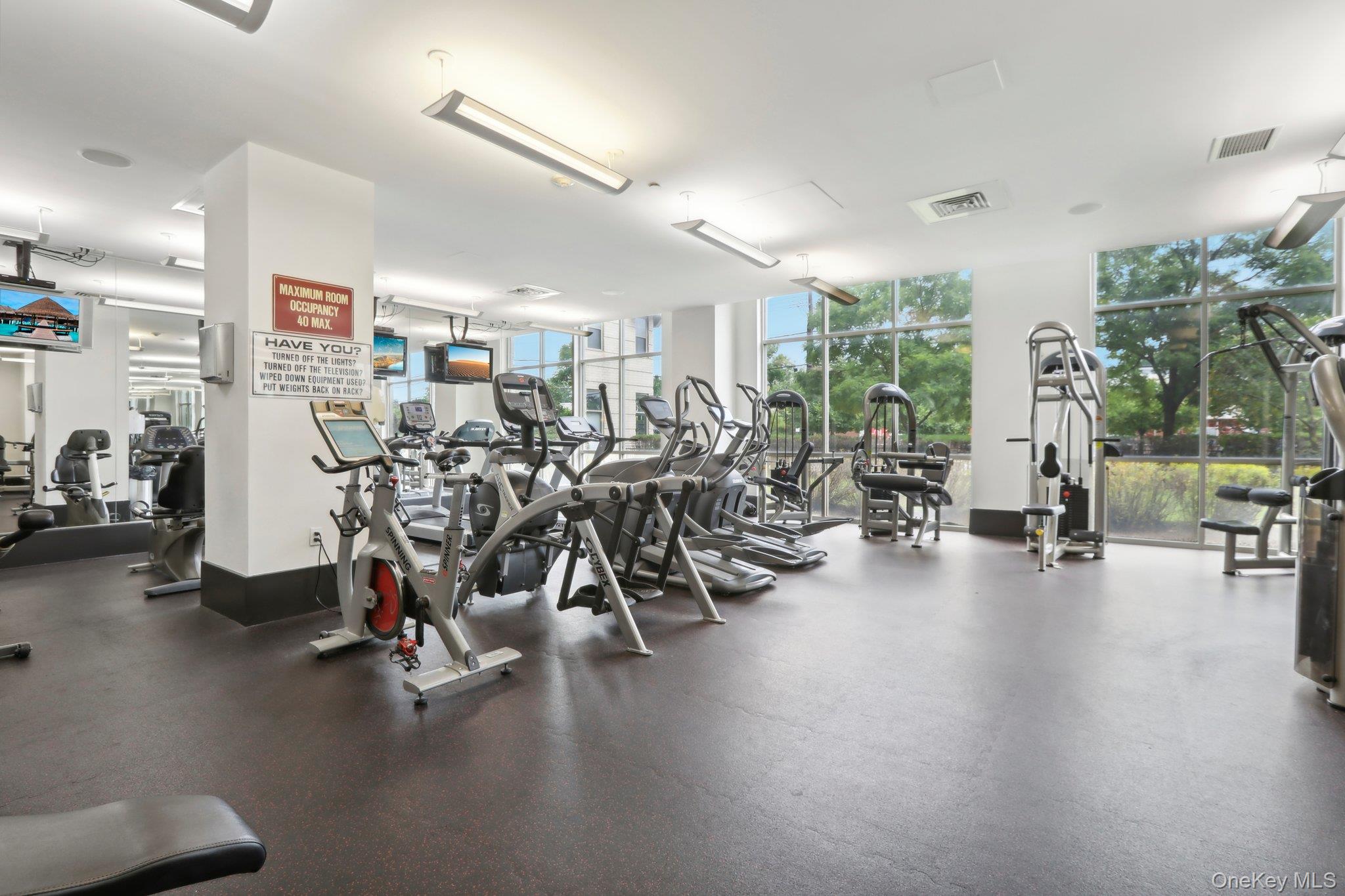 300 Mamaroneck # 715, White Plains, NY 10605