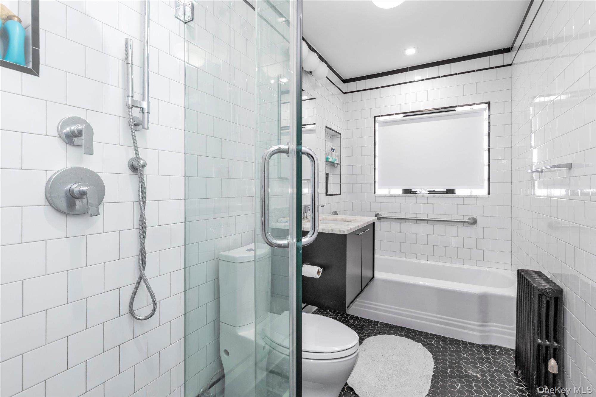 144-47 75 Avenue, Flushing, NY 11367