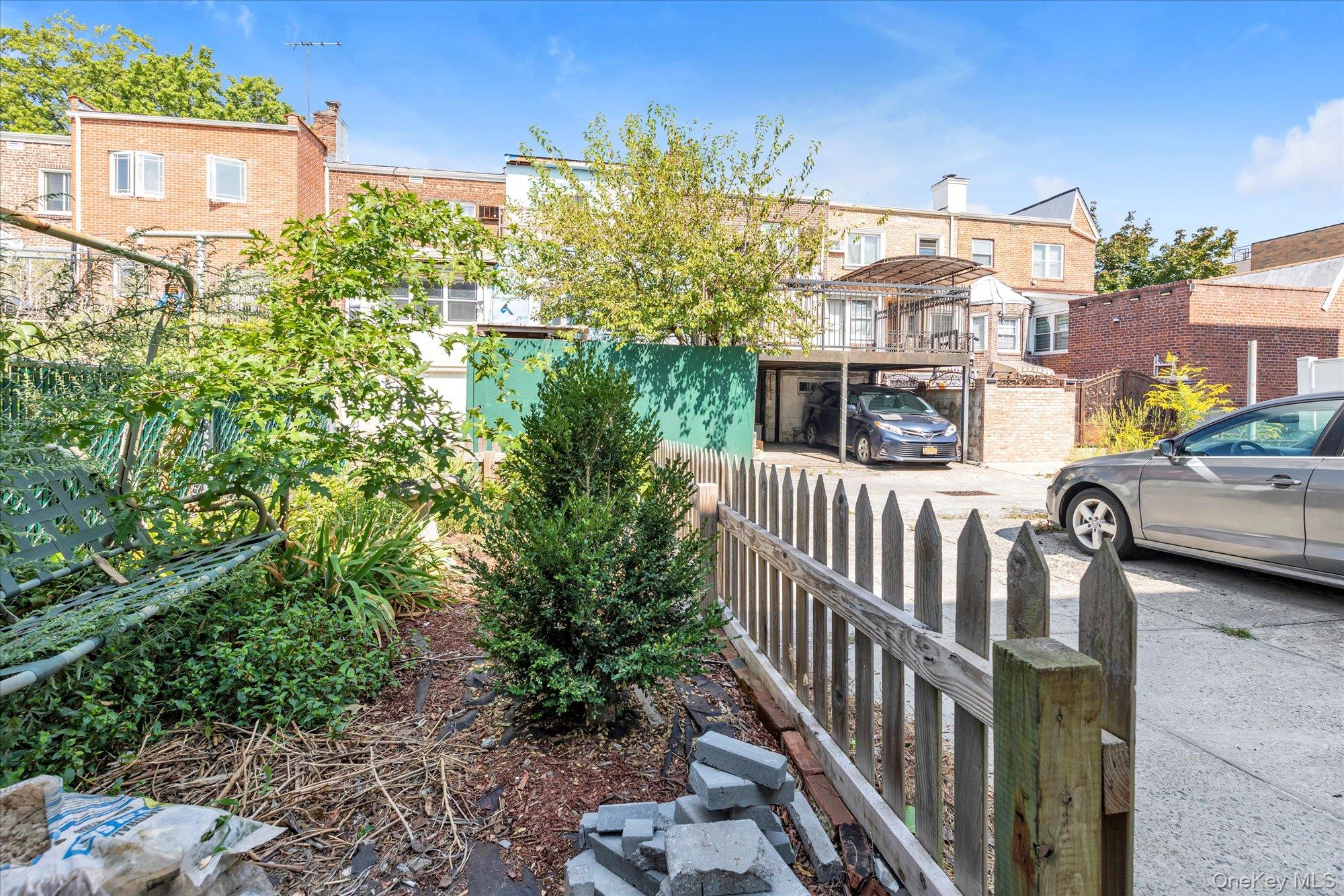 144-47 75 Avenue, Flushing, NY 11367