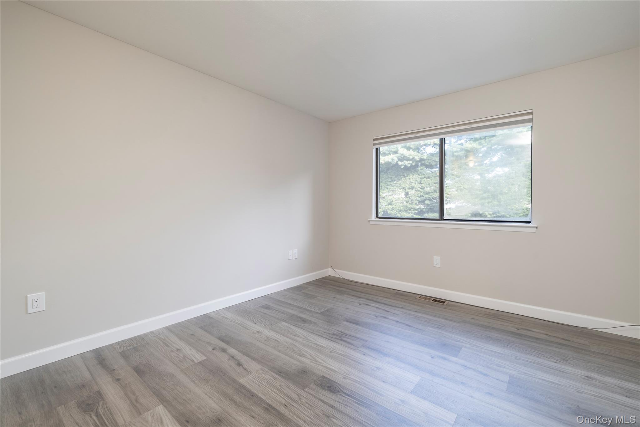 615 Broadway # 63, Amityville, NY 11701