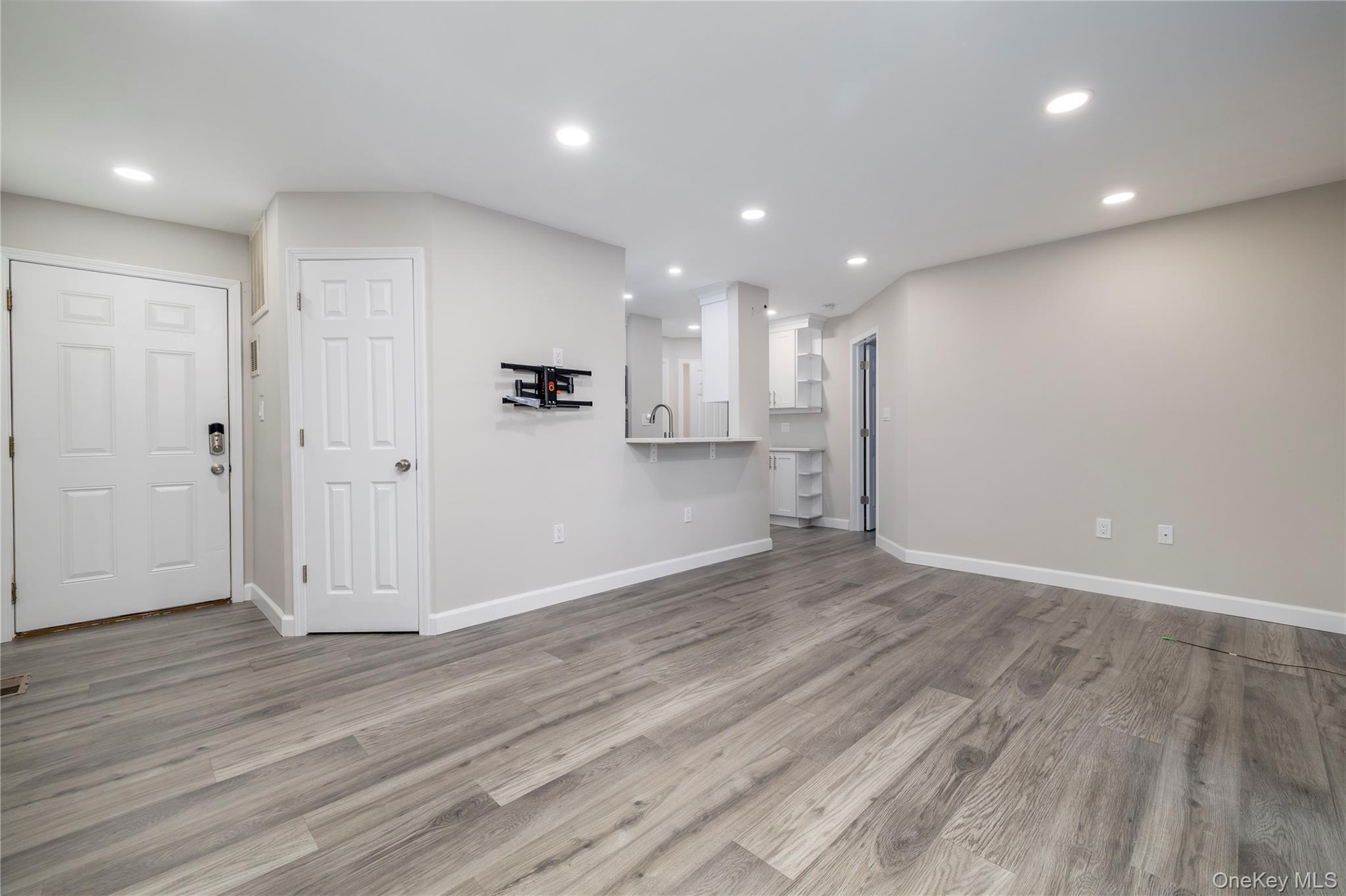 615 Broadway # 63, Amityville, NY 11701