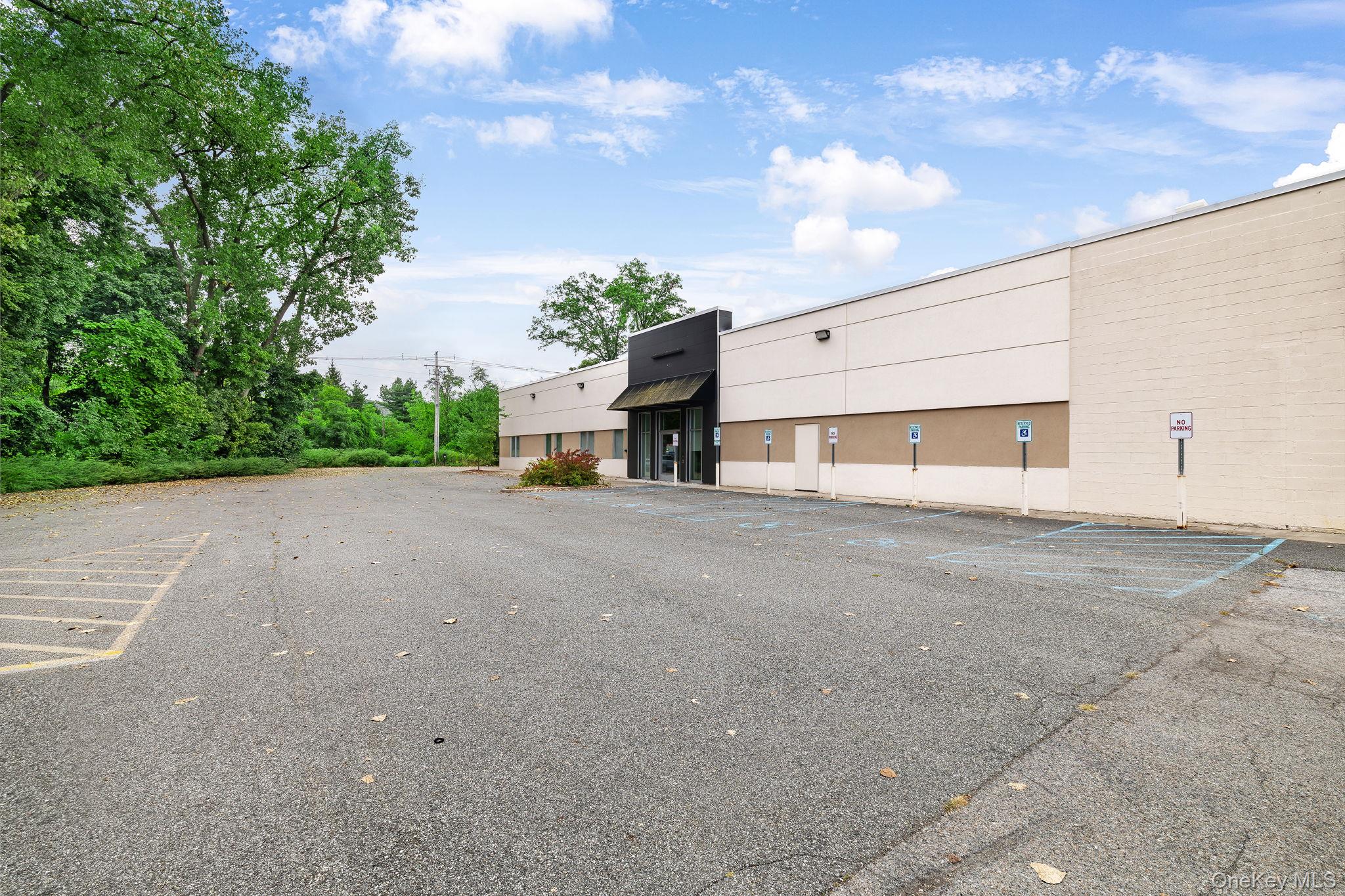 982 Main Street # Suite 5, Fishkill, NY 12524