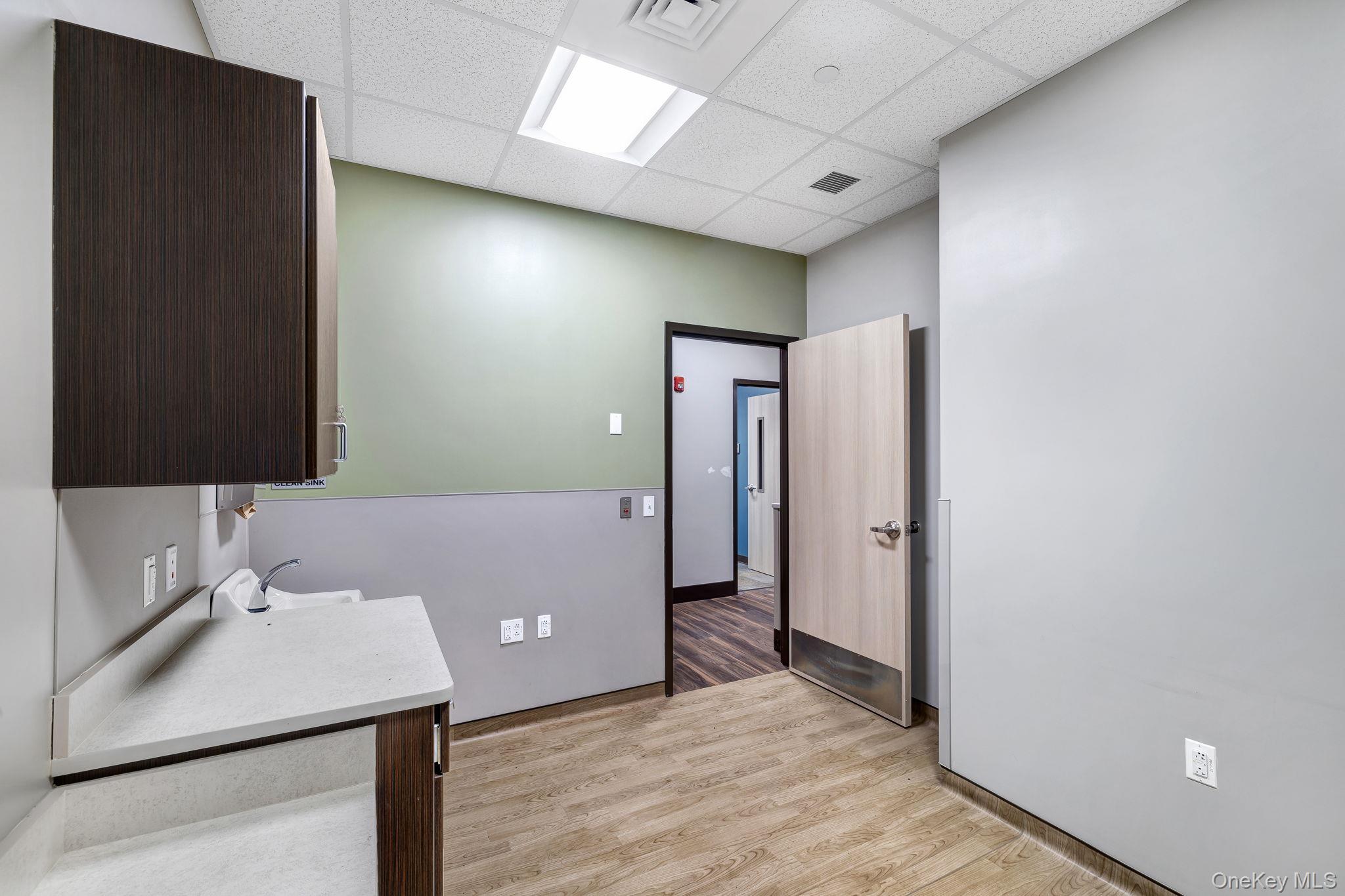 982 Main Street # Suite 5, Fishkill, NY 12524