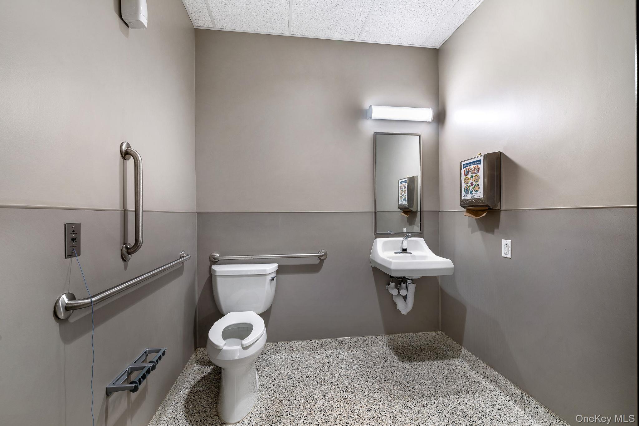 982 Main Street # Suite 5, Fishkill, NY 12524