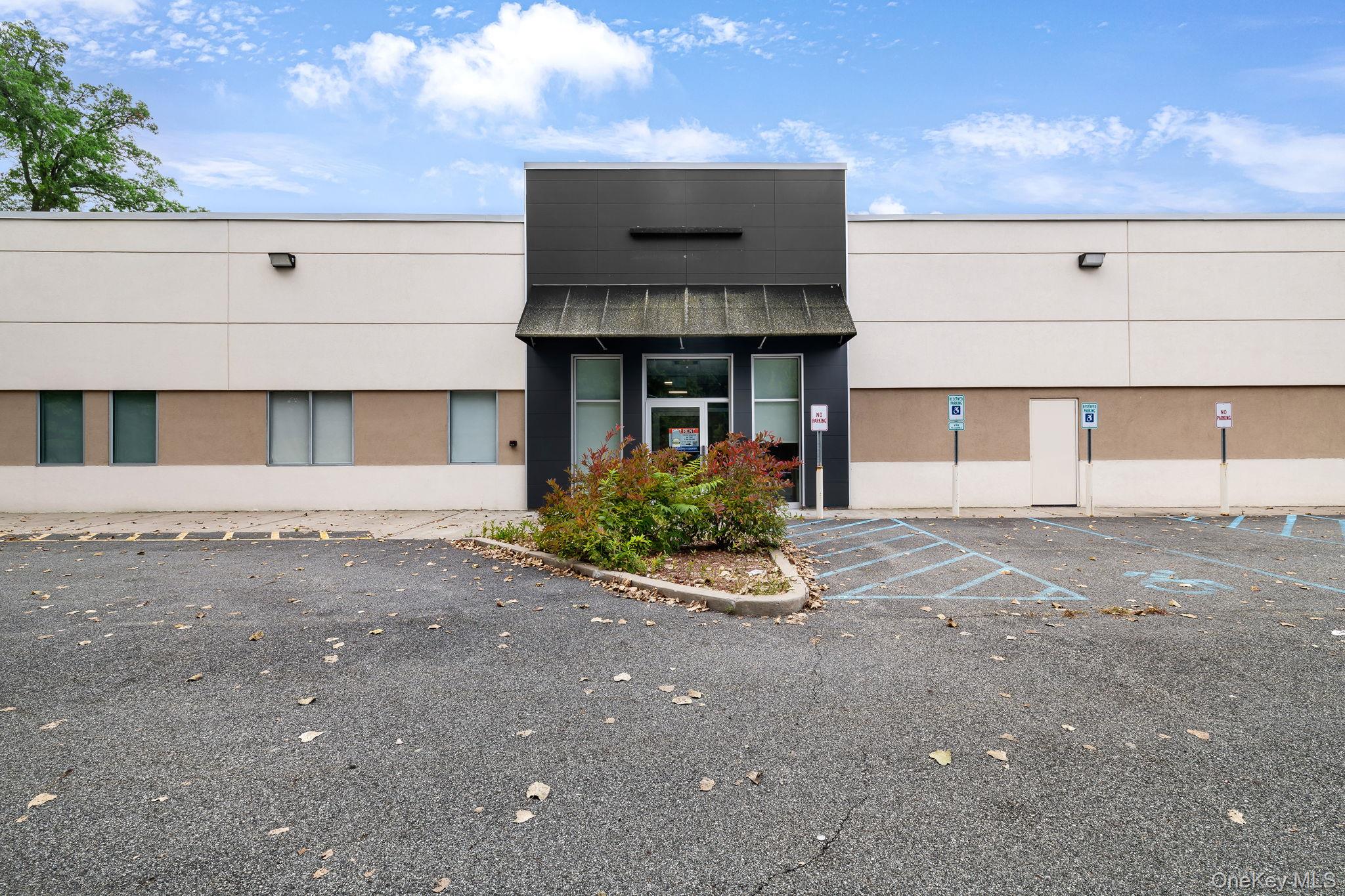 982 Main Street # Suite 5, Fishkill, NY 12524