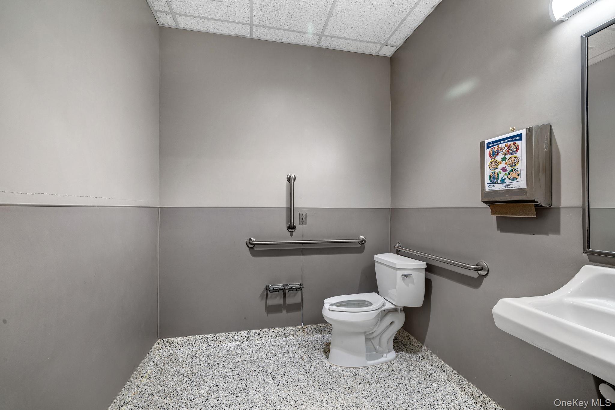 982 Main Street # Suite 5, Fishkill, NY 12524