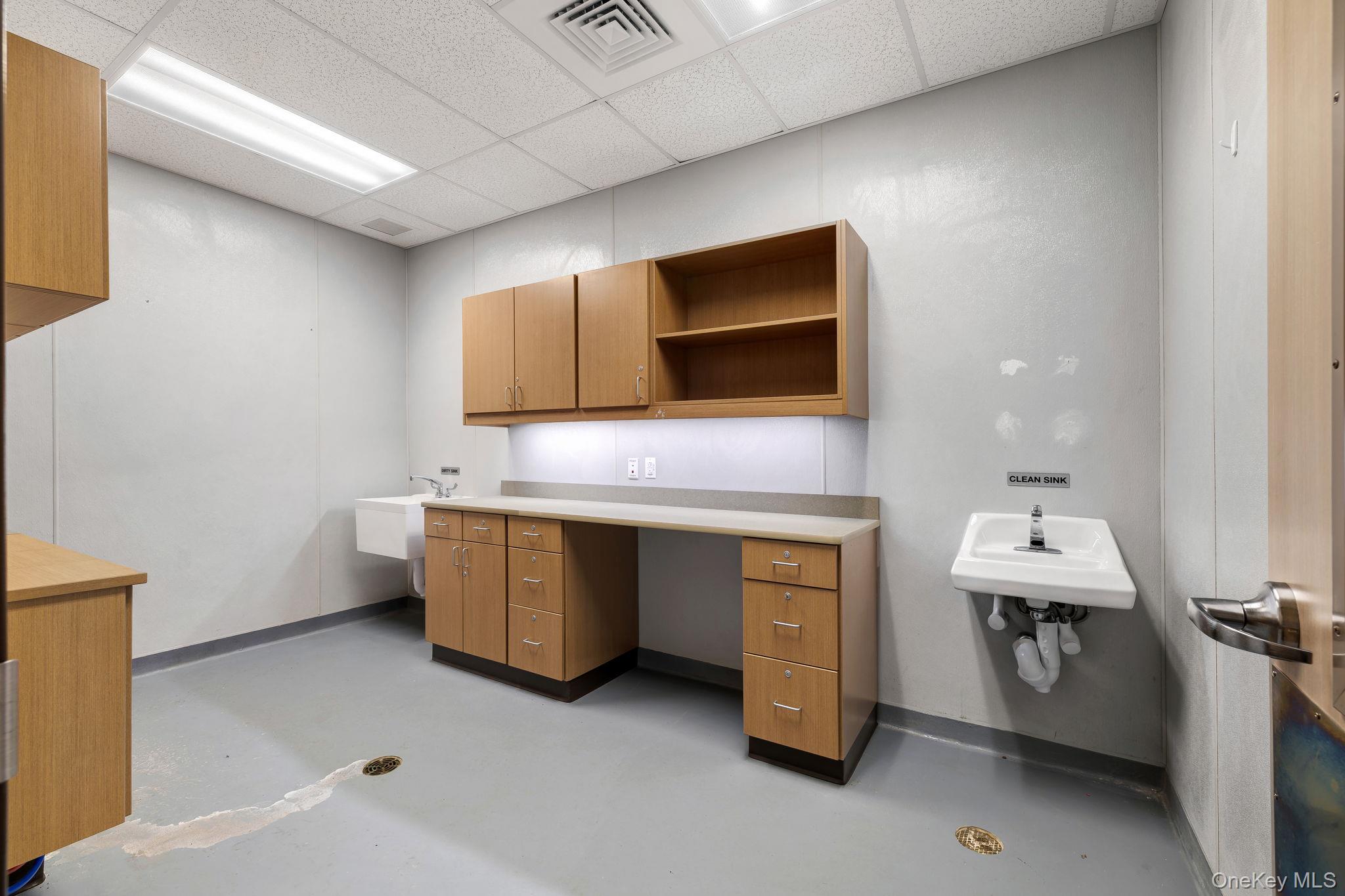 982 Main Street # Suite 5, Fishkill, NY 12524