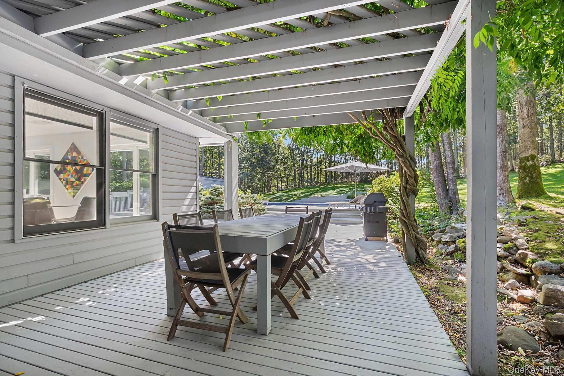 48 Bob White Drive, Water Mill, NY 11976