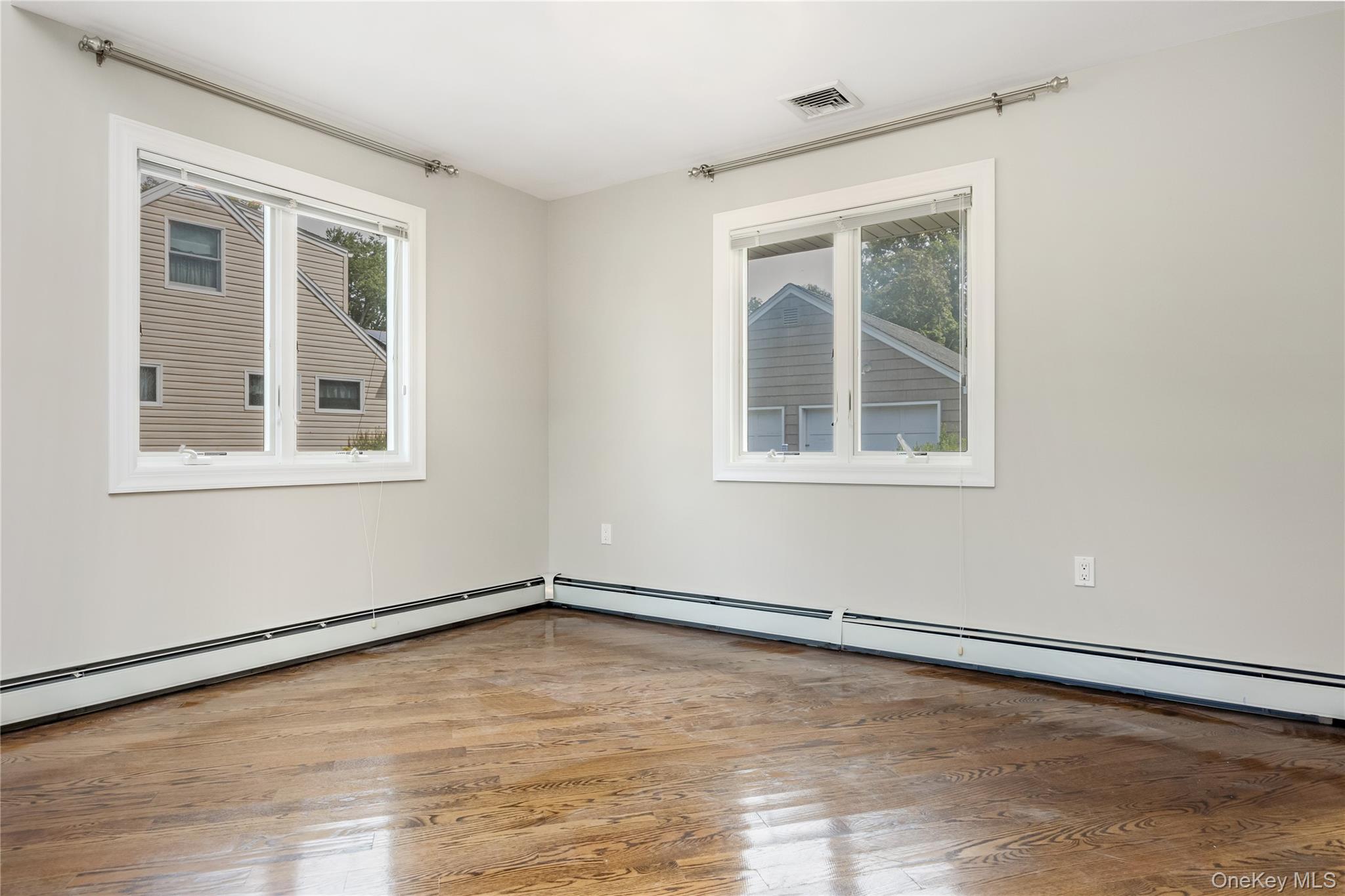 18 Central Avenue, Amityville, NY 11701