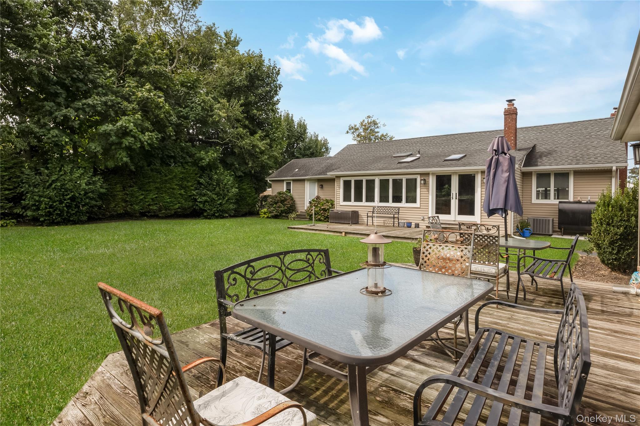 18 Central Avenue, Amityville, NY 11701