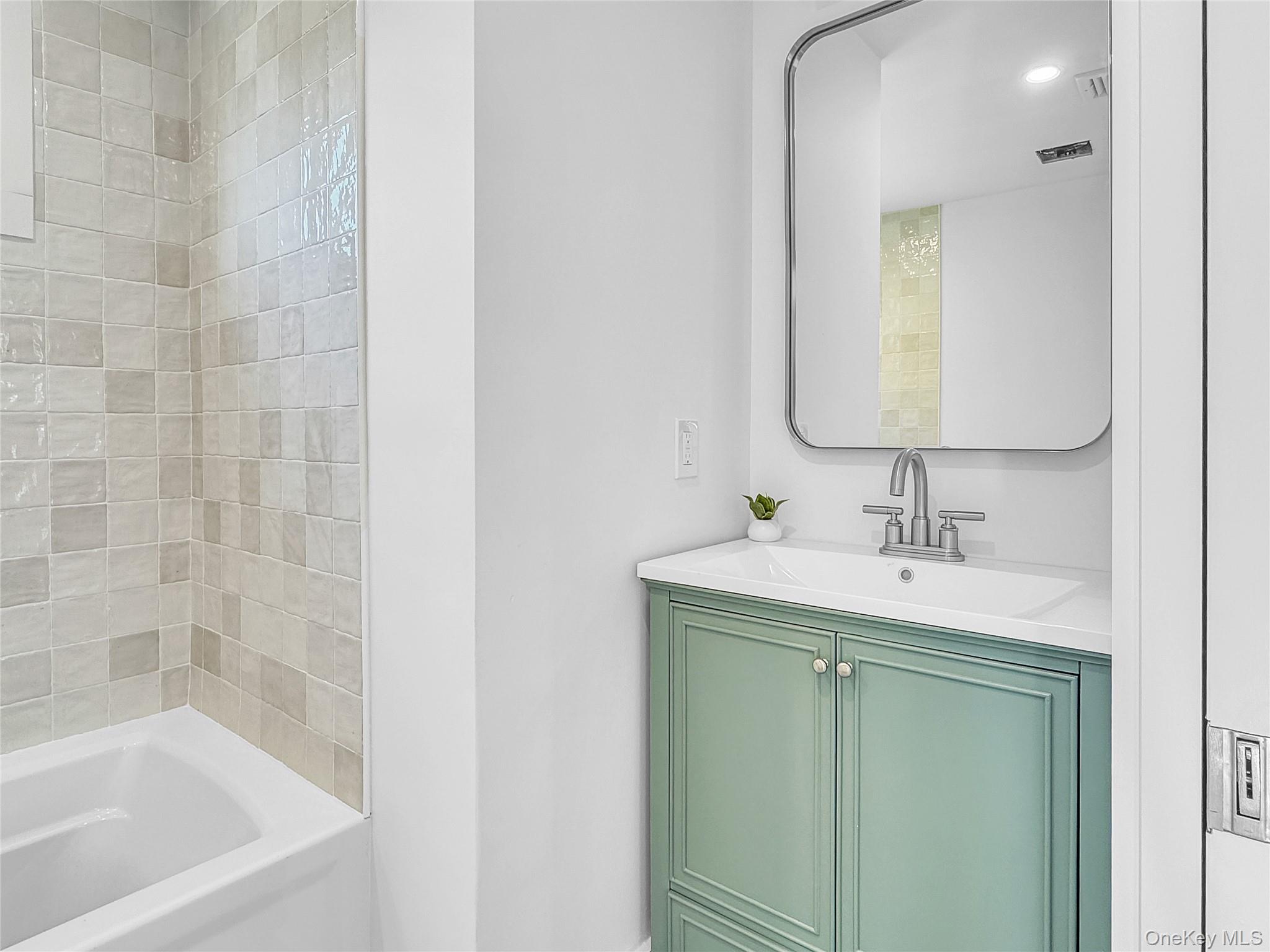 426 Clark Street, Greenport, NY 11944