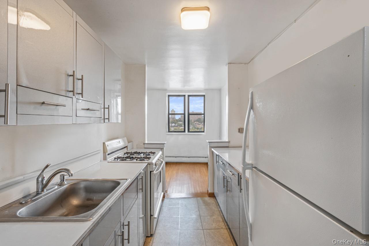 99-45 60th Avenue # 6J, Corona, NY 11368