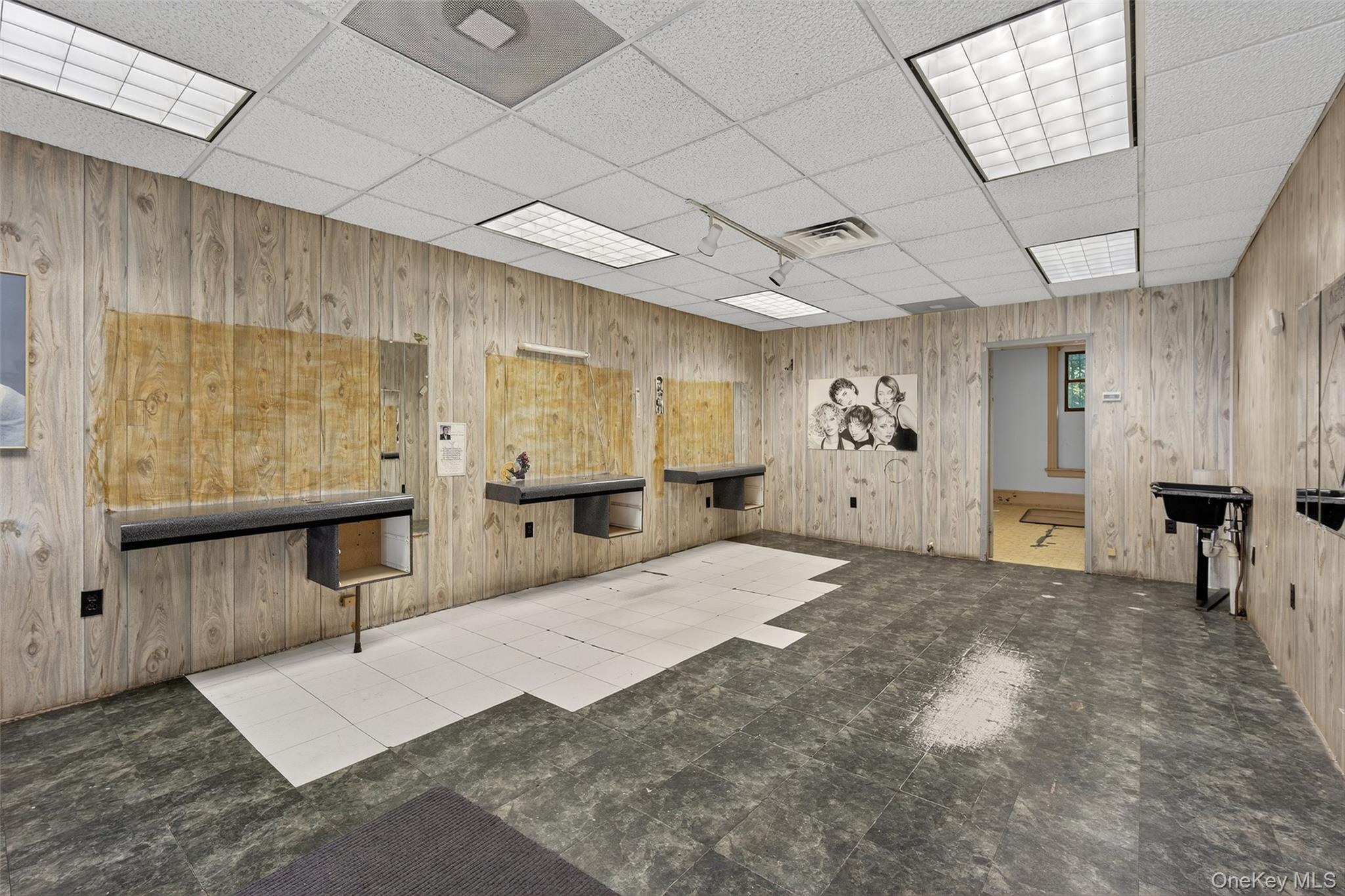 12 Liberty Street, Newburgh, NY 12550