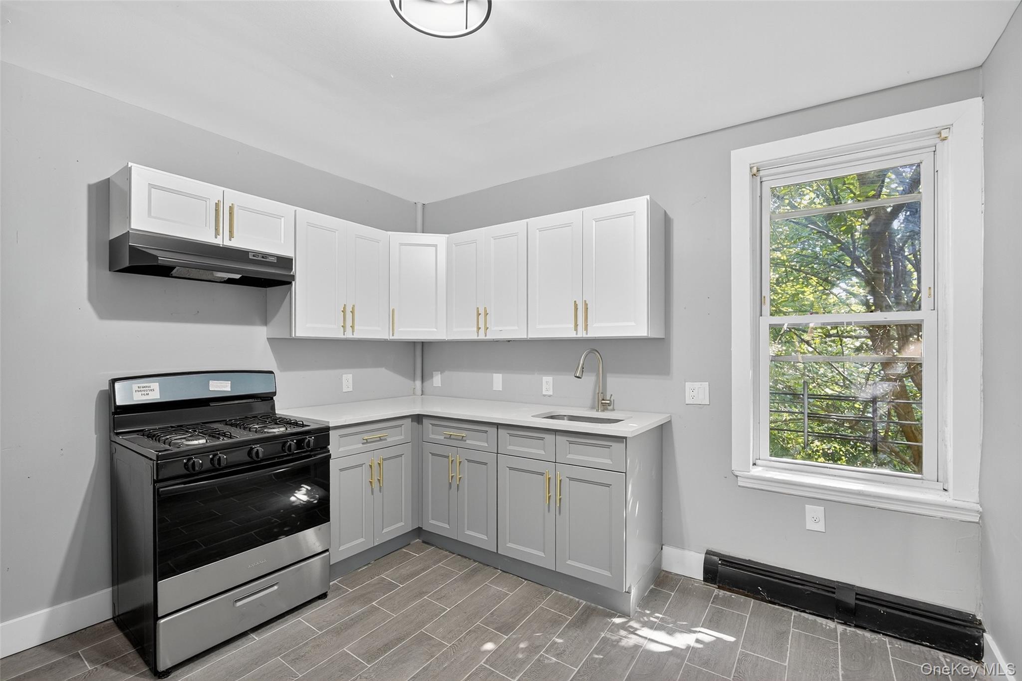 12 Liberty Street, Newburgh, NY 12550