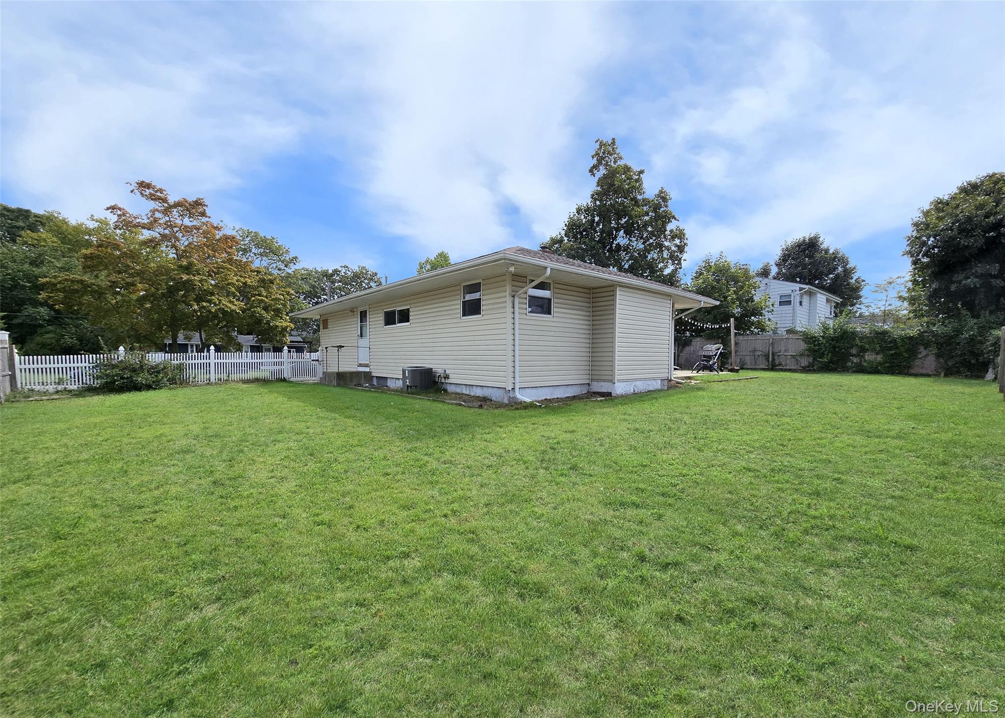 12 Choate Avenue, Selden, NY 11784