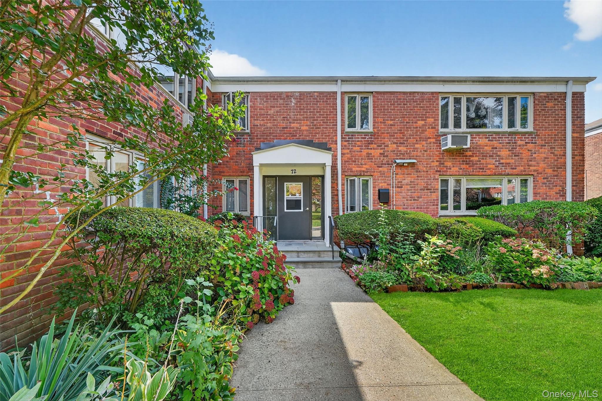 72 Lawrence Court # D, White Plains, NY 10603