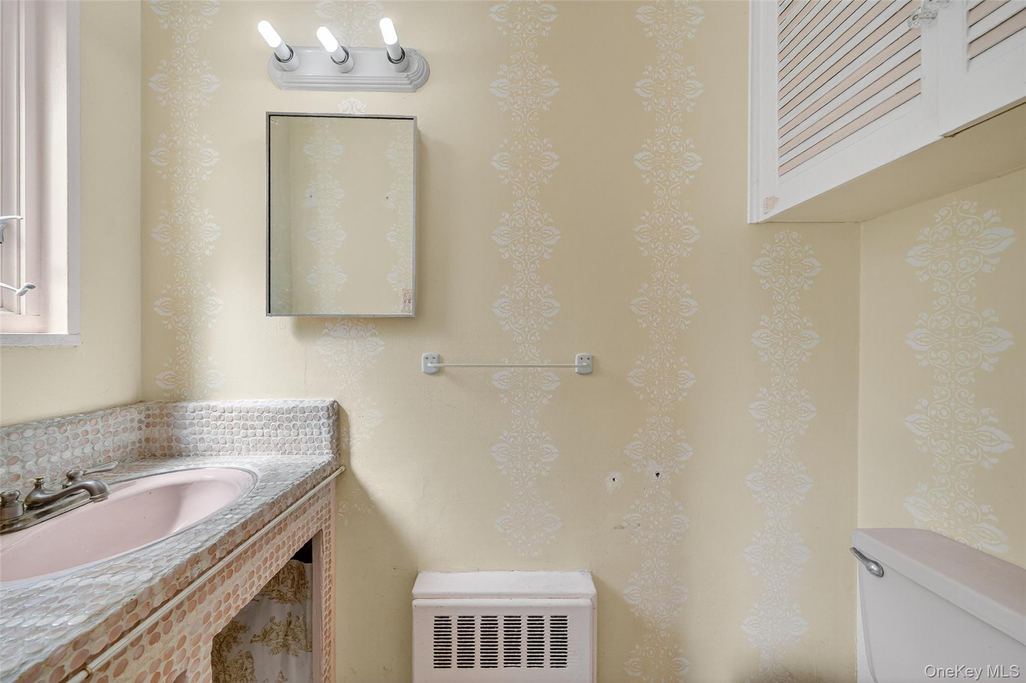 72 Lawrence Court # D, White Plains, NY 10603