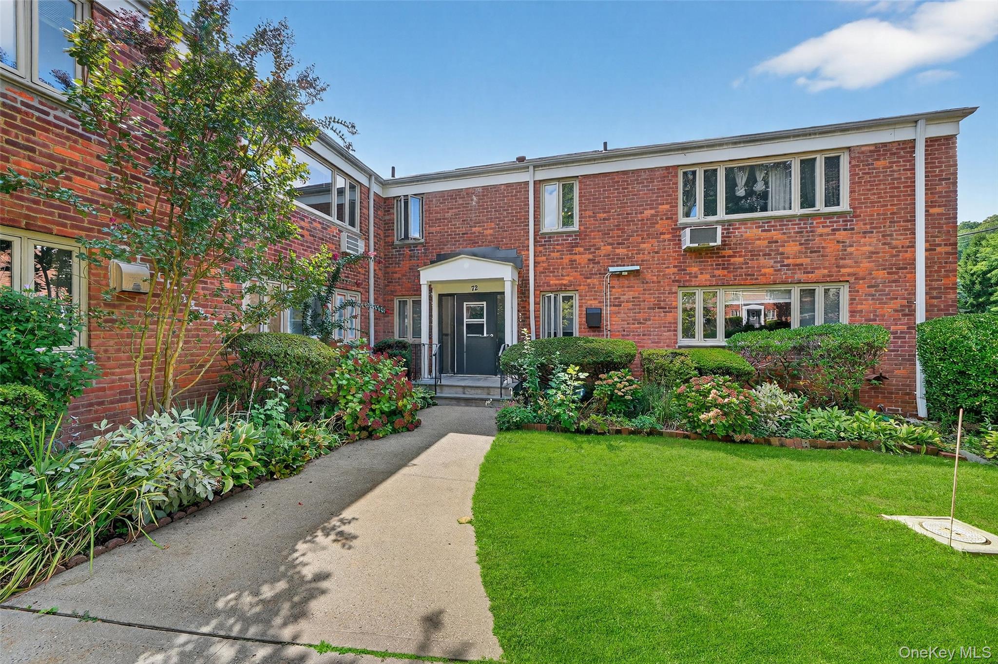 72 Lawrence Court # D, White Plains, NY 10603