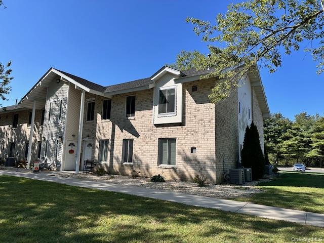 27 El Camino Court # 27, Coram, NY 11727