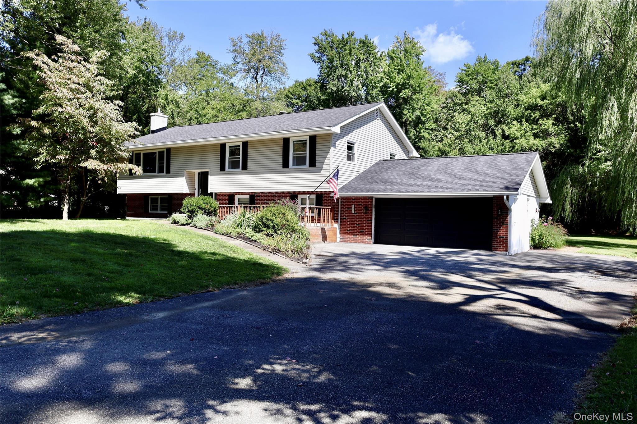 122 King Drive, Poughkeepsie, NY 12603