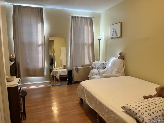 60-17 54th Street, Maspeth, NY 11378