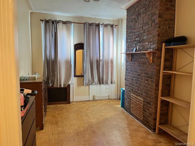 60-17 54th Street, Maspeth, NY 11378