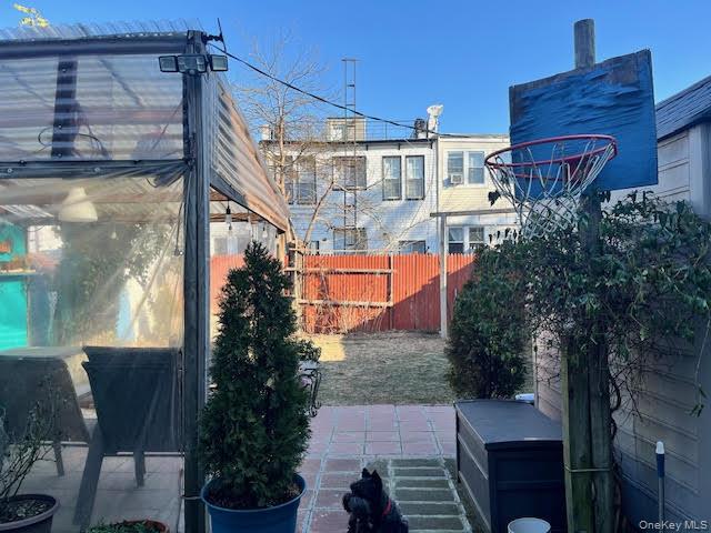 60-17 54th Street, Maspeth, NY 11378