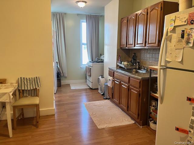 60-17 54th Street, Maspeth, NY 11378