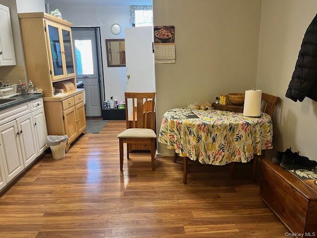 60-17 54th Street, Maspeth, NY 11378