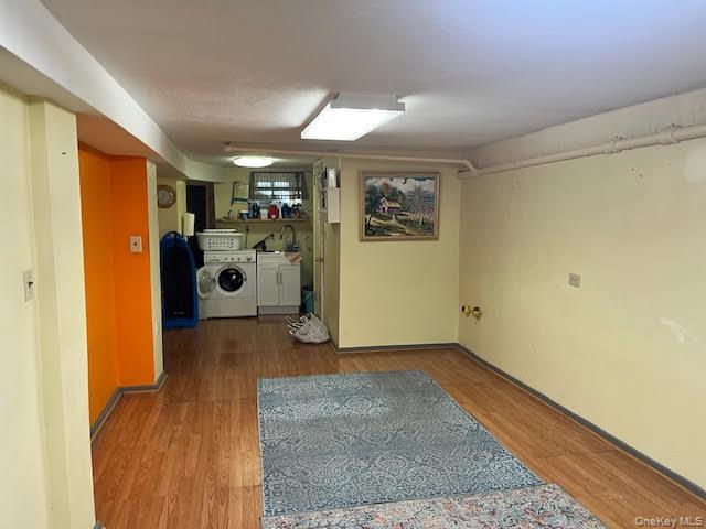 60-17 54th Street, Maspeth, NY 11378