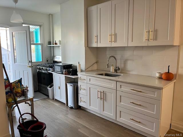 60-17 54th Street, Maspeth, NY 11378