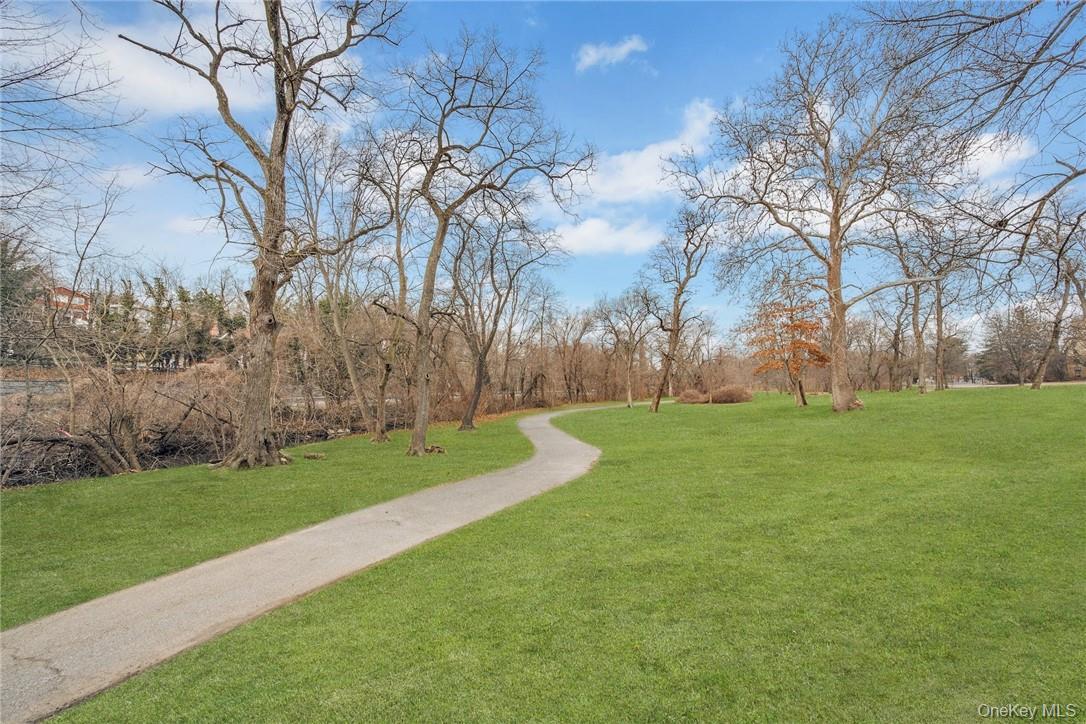 280 Bronxville Road # 9B, Bronxville, NY 10708