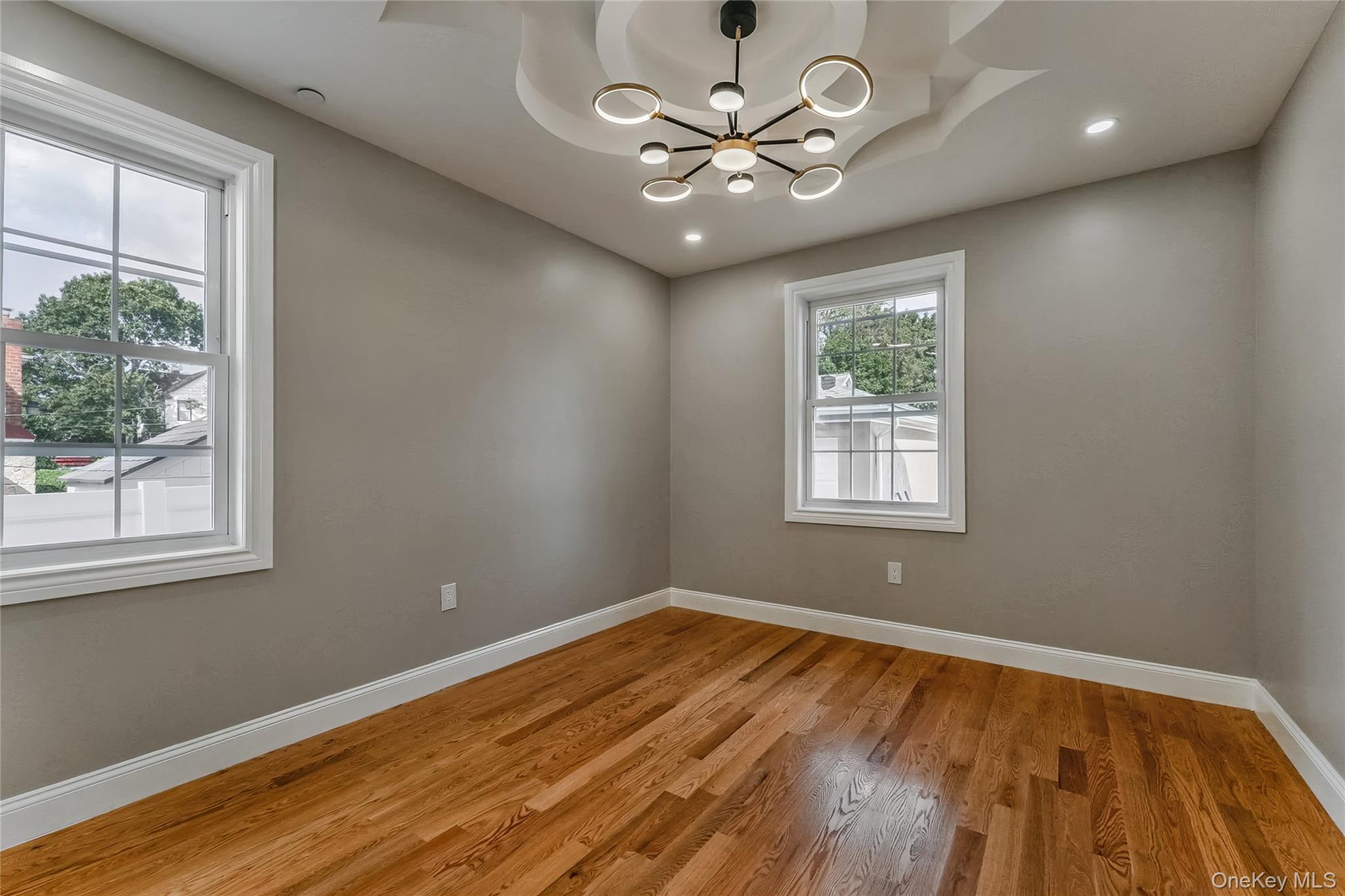 116-39 Newburg St, Saint Albans, NY 11412