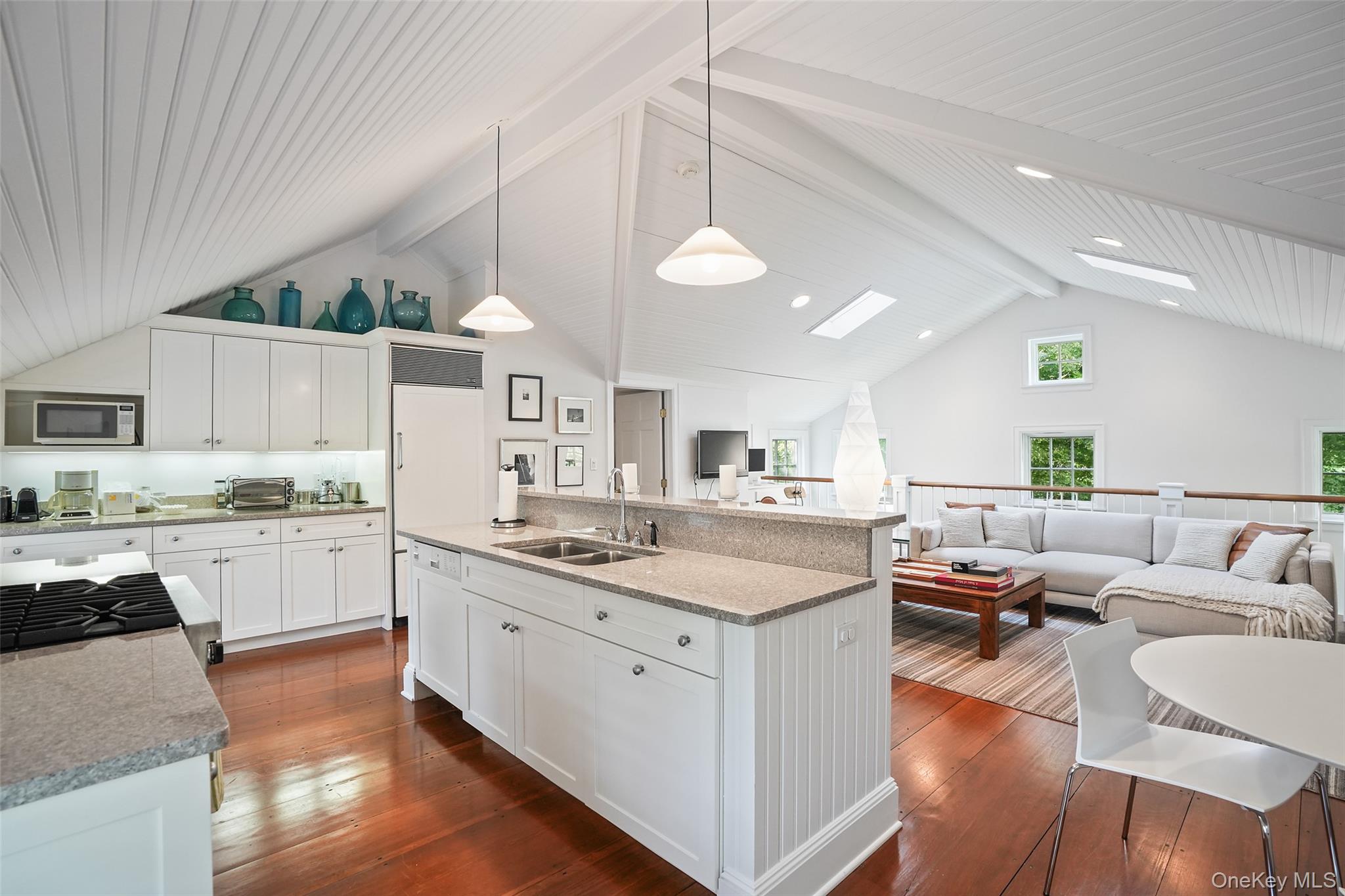 150 Sarles Street, Bedford Corners, NY 10549