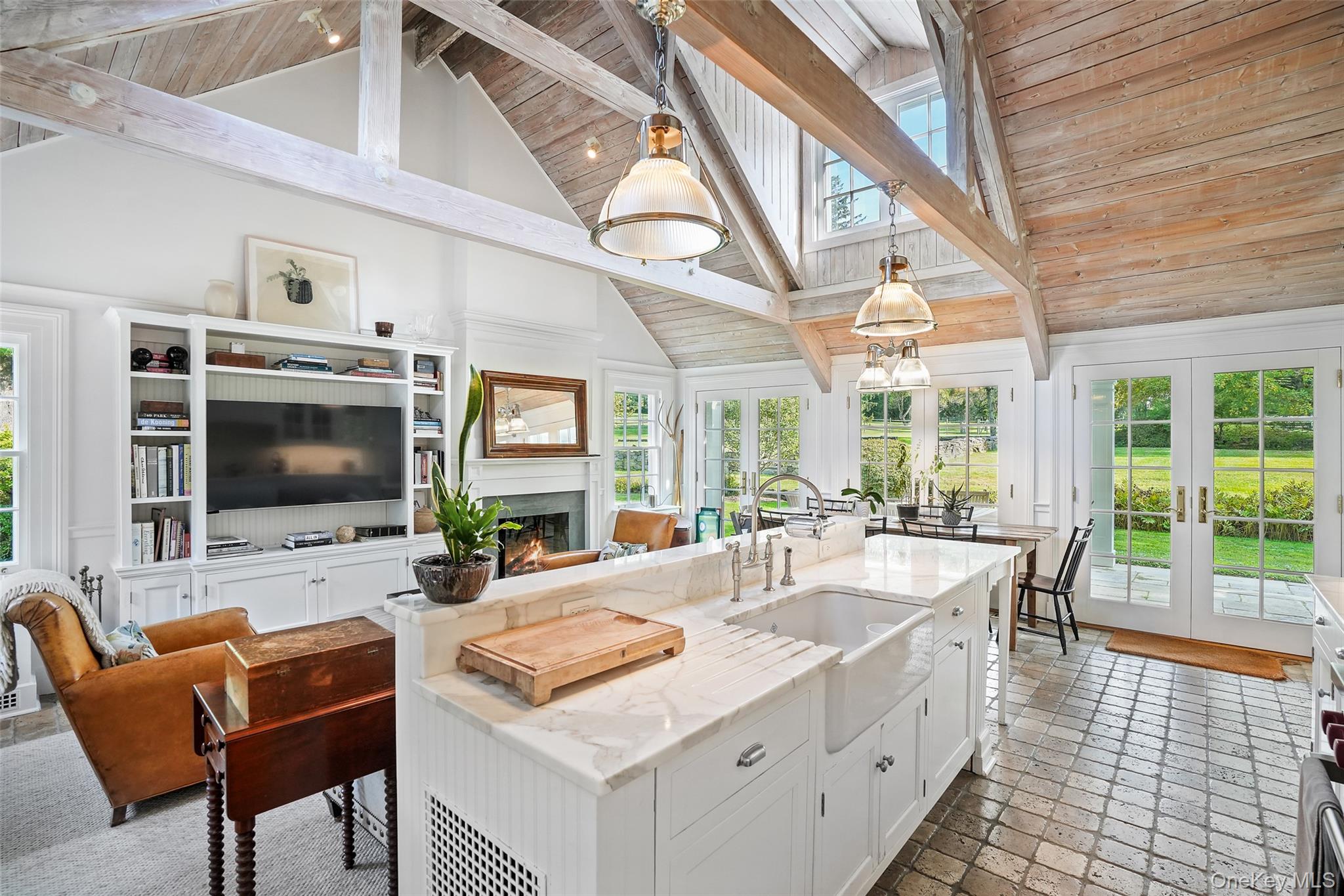 150 Sarles Street, Bedford Corners, NY 10549