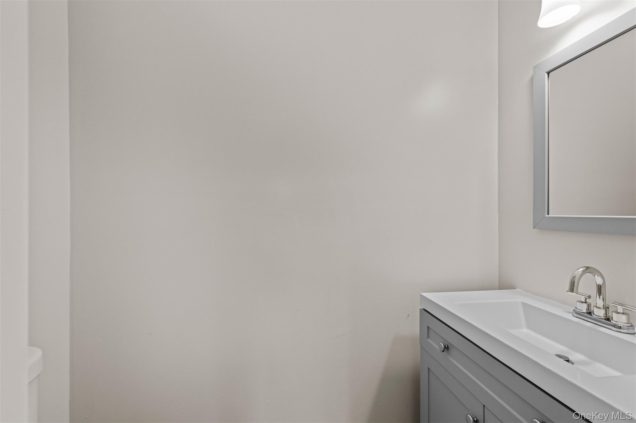 16 Ozone Road, Rocky Point, NY 11778