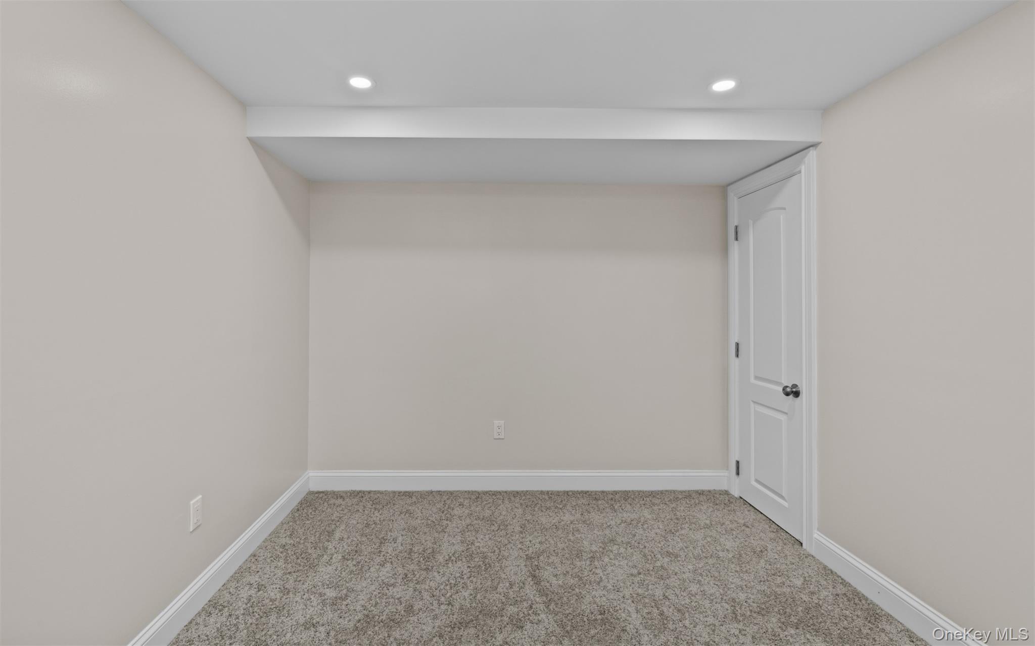 16 Ozone Road, Rocky Point, NY 11778