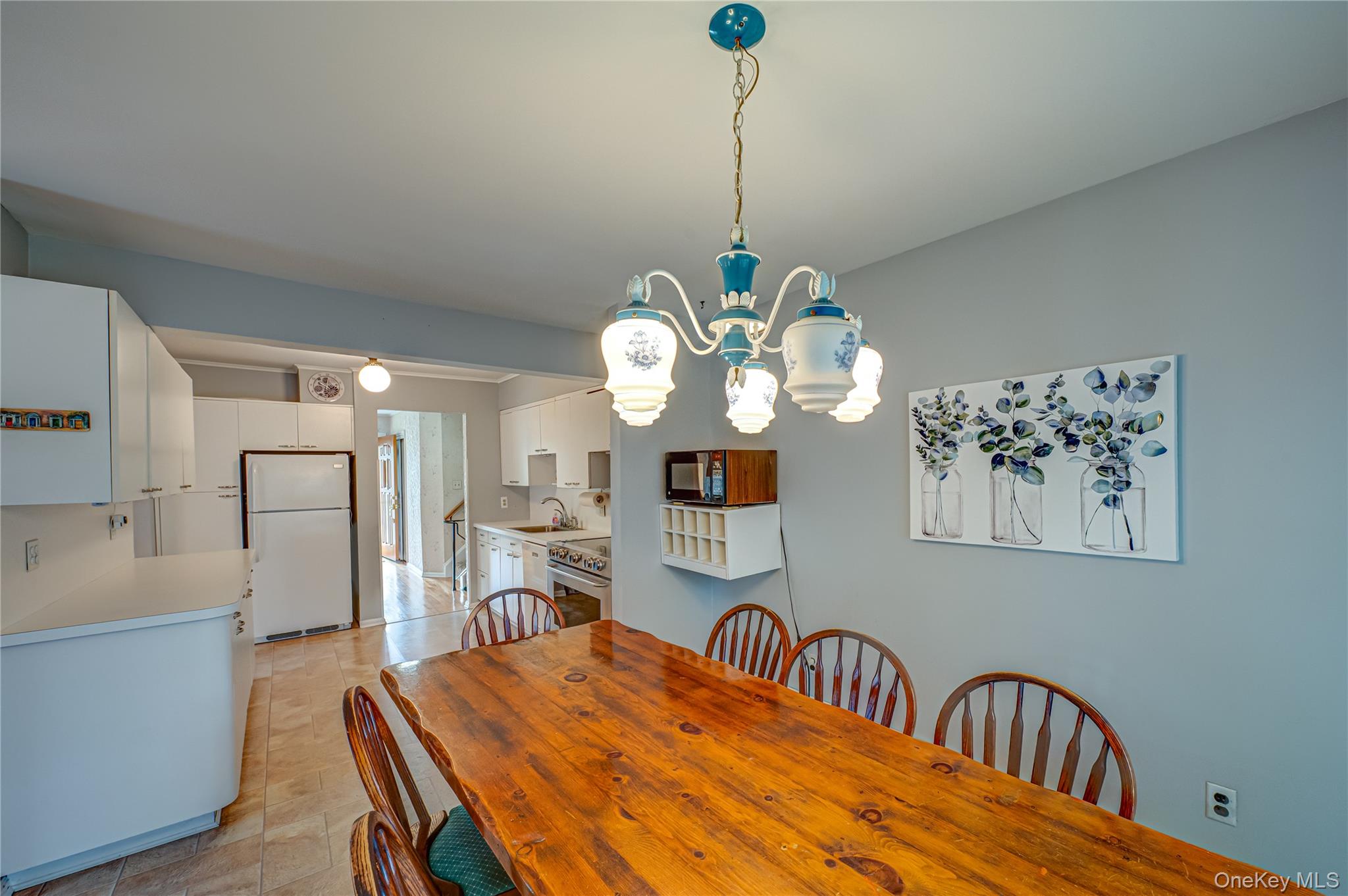 28 Chance Street, Hicksville, NY 11801