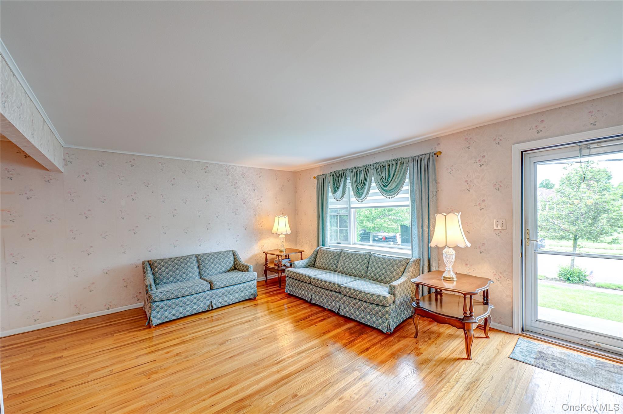 28 Chance Street, Hicksville, NY 11801